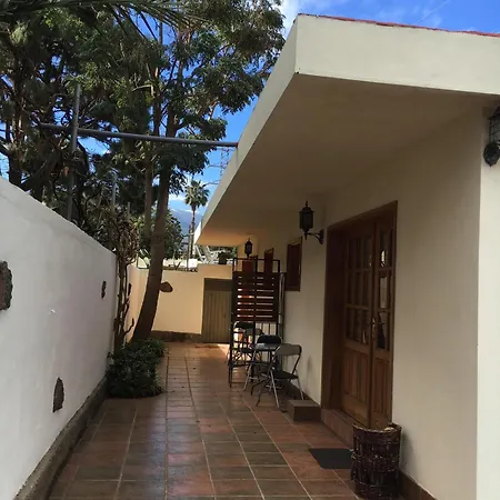 Mit Panoramaterrasse, Grill Und Pool Apartman *
